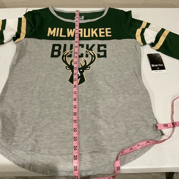 NWT NBA Milwaukee Bucks Tee 3/4 Sleeve Shirt Green Youth Size Medium - Picture 4 of 11